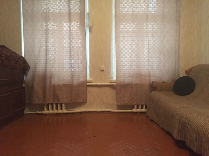 Продам уютную комнату в 4-х комнатной малонаселенной квартире на Невском проспек