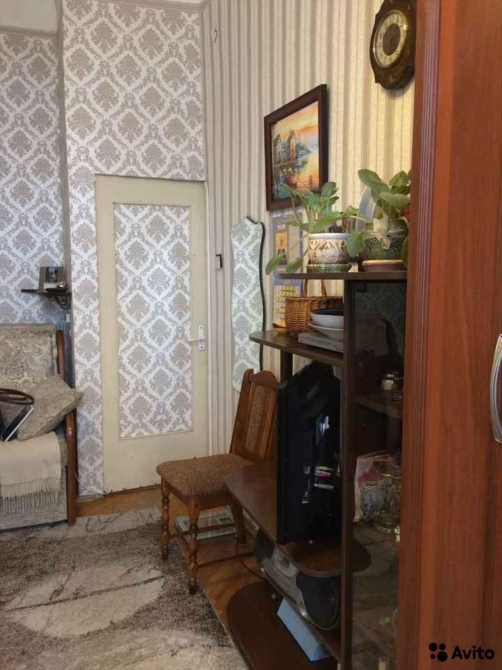 Продам 2 смежных уютных КОМНАТЫ 9,4011,90 в центре Санкт-Петербурга.