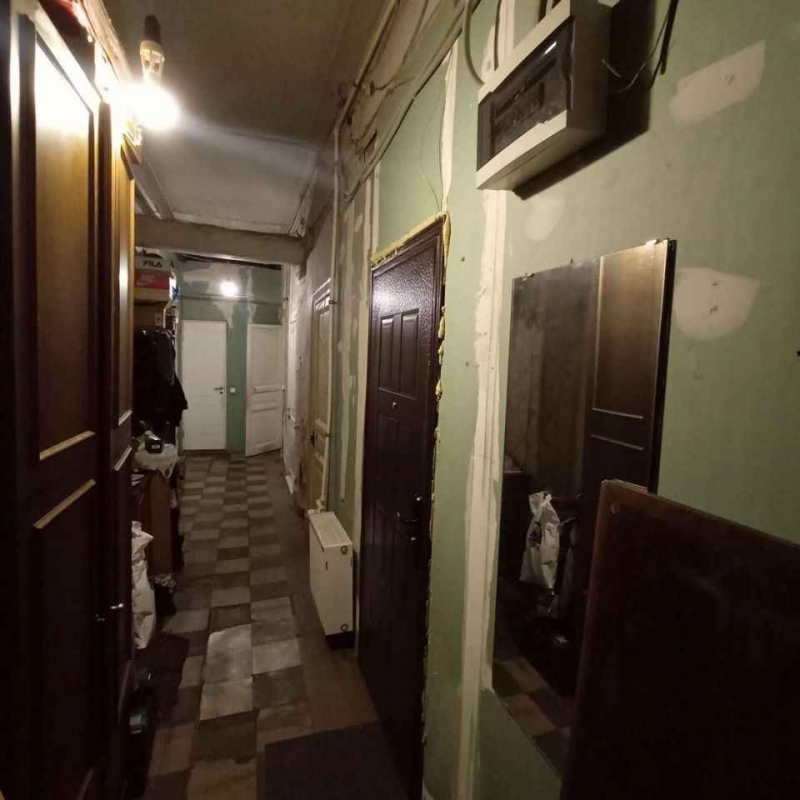 Продается комната в квартире.