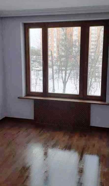 Продается 1-к квартира в развитом благоустроенном районе.
