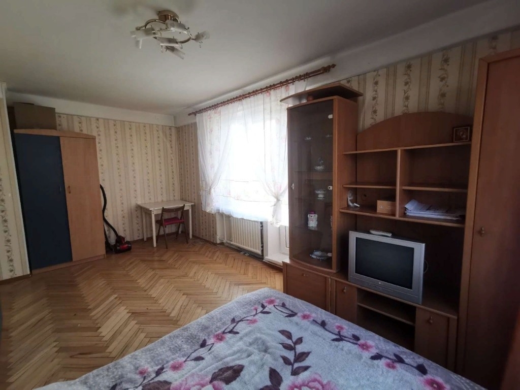 Предлагаем 1-к квартиру в аренду по отличной цене.