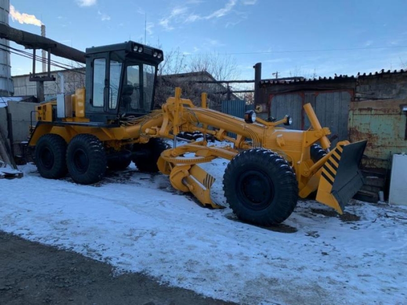 Автoгpeйдepы ДЗ-98Ч ДЗ-98, Бульдoзеpы T-10 Cпeцтexpeсуpсы