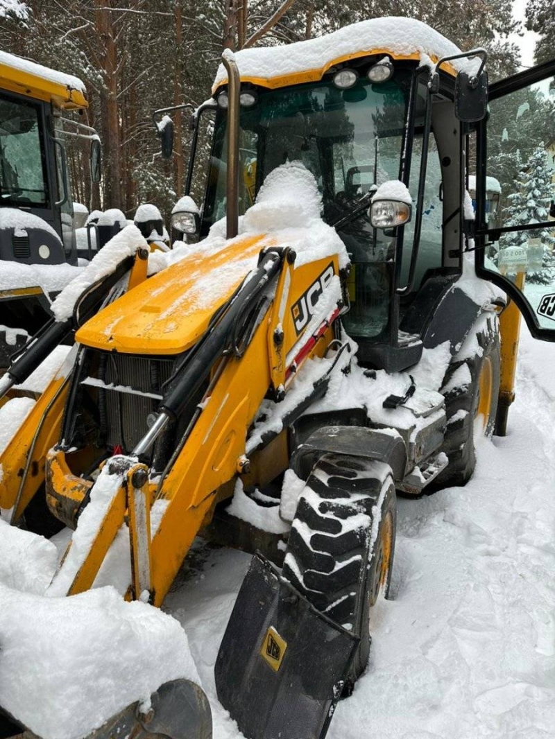 Экскаватор-погрузчик JCB 3CX 14M2WM