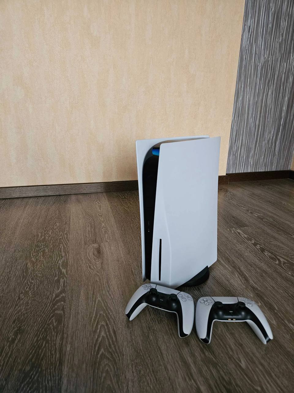 Продаю PlayStation 5 PS5 в отличном состоянии