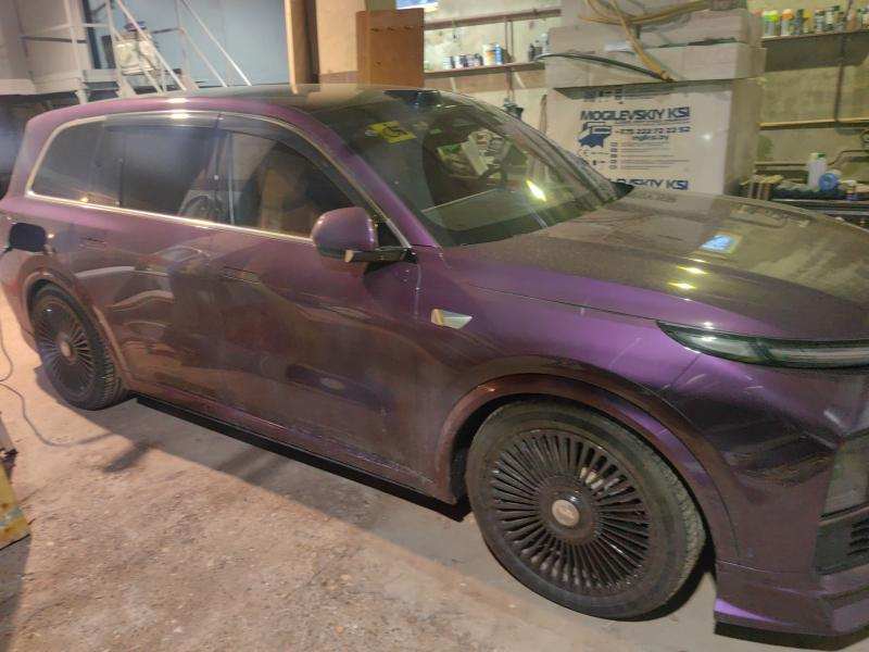   Li Auto L9 2023 ..