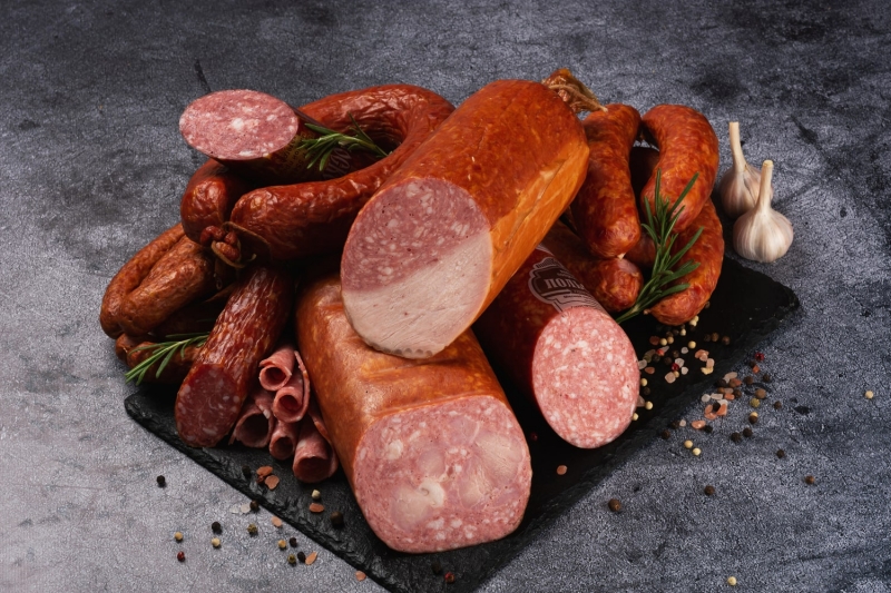Колбасные и мясные деликатесы оптом