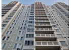 Добраться к дому можно транспортом от станции метро.