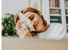 Требуется менеджер шоу-рума на удаленку опыт необязателен от 50 000 рублей